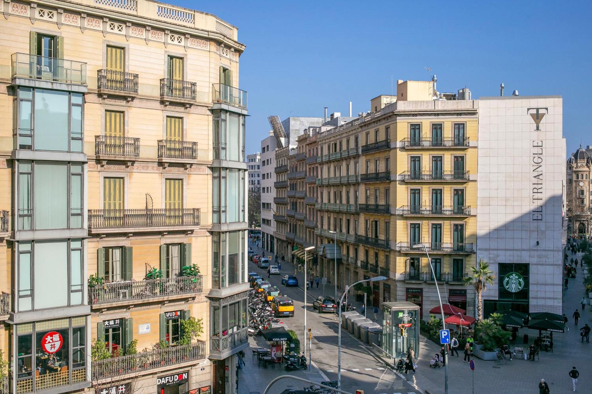 Fisa Rentals Ramblas Apartments Барселона Екстер'єр фото